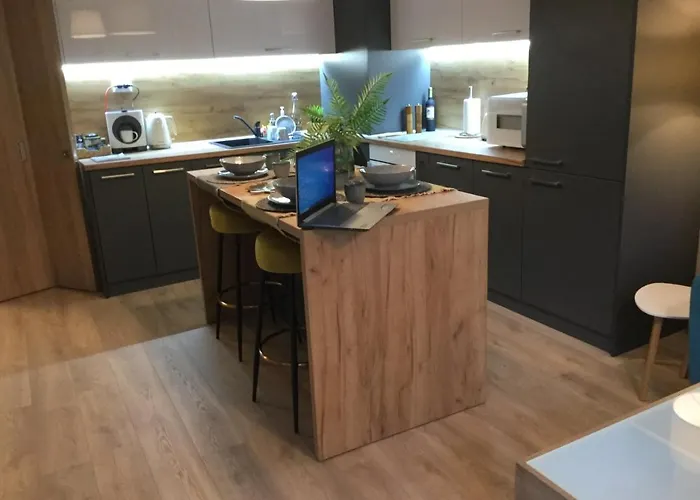 Your Place Apartment *