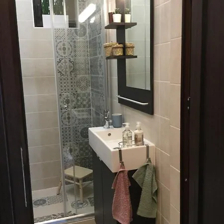 Your Place 瓦爾納