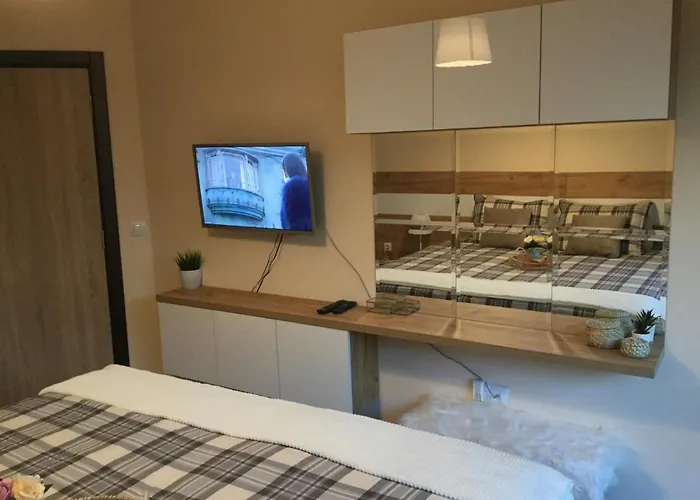 Your Place Апартаменты *